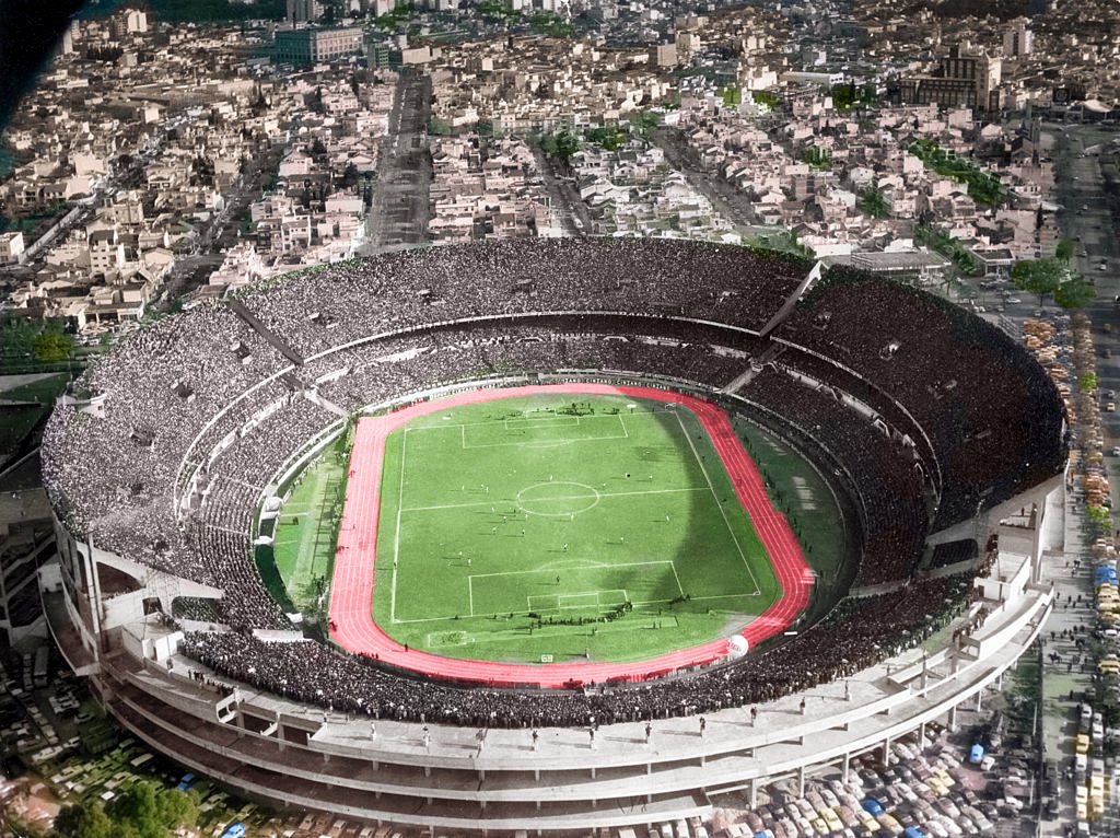 Montagem dilatricação monumental 2. Estadio Monumental после реконструкции. Арена Монументаль в Барселоне похожа на мечеть. Монументаль Ривер Плейт в ФИФА 19.